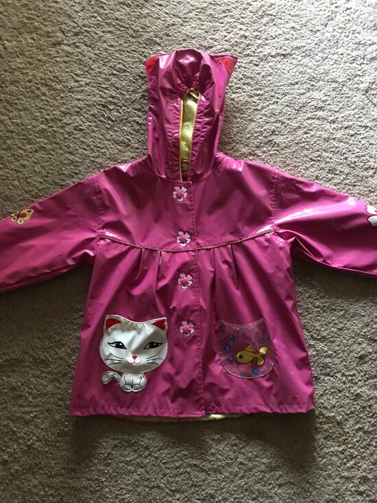 Kidorable Other - Girls raincoat size 4/5